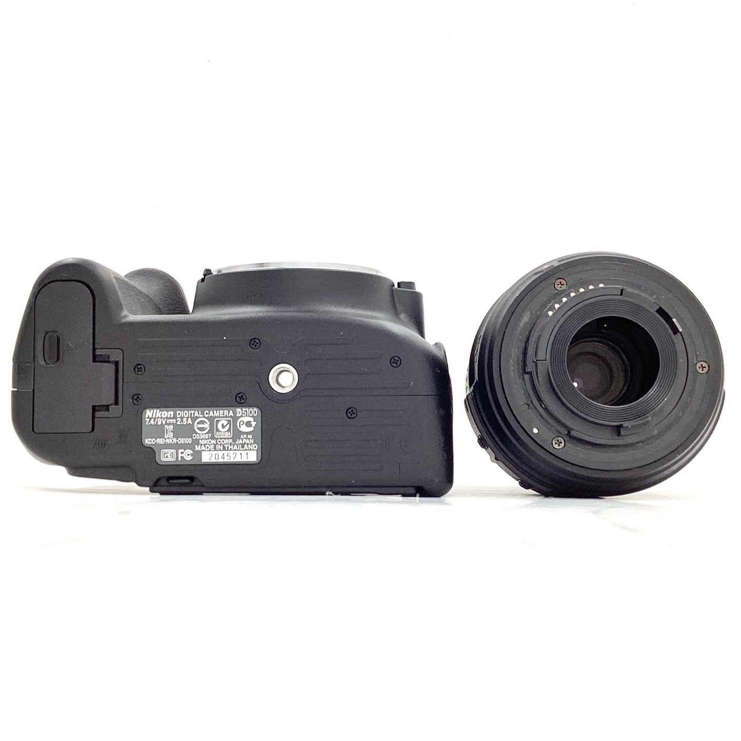 【最速発送】Nikon デジタル一眼 D5100 18-55 VR レンズキット ブラック【難有】