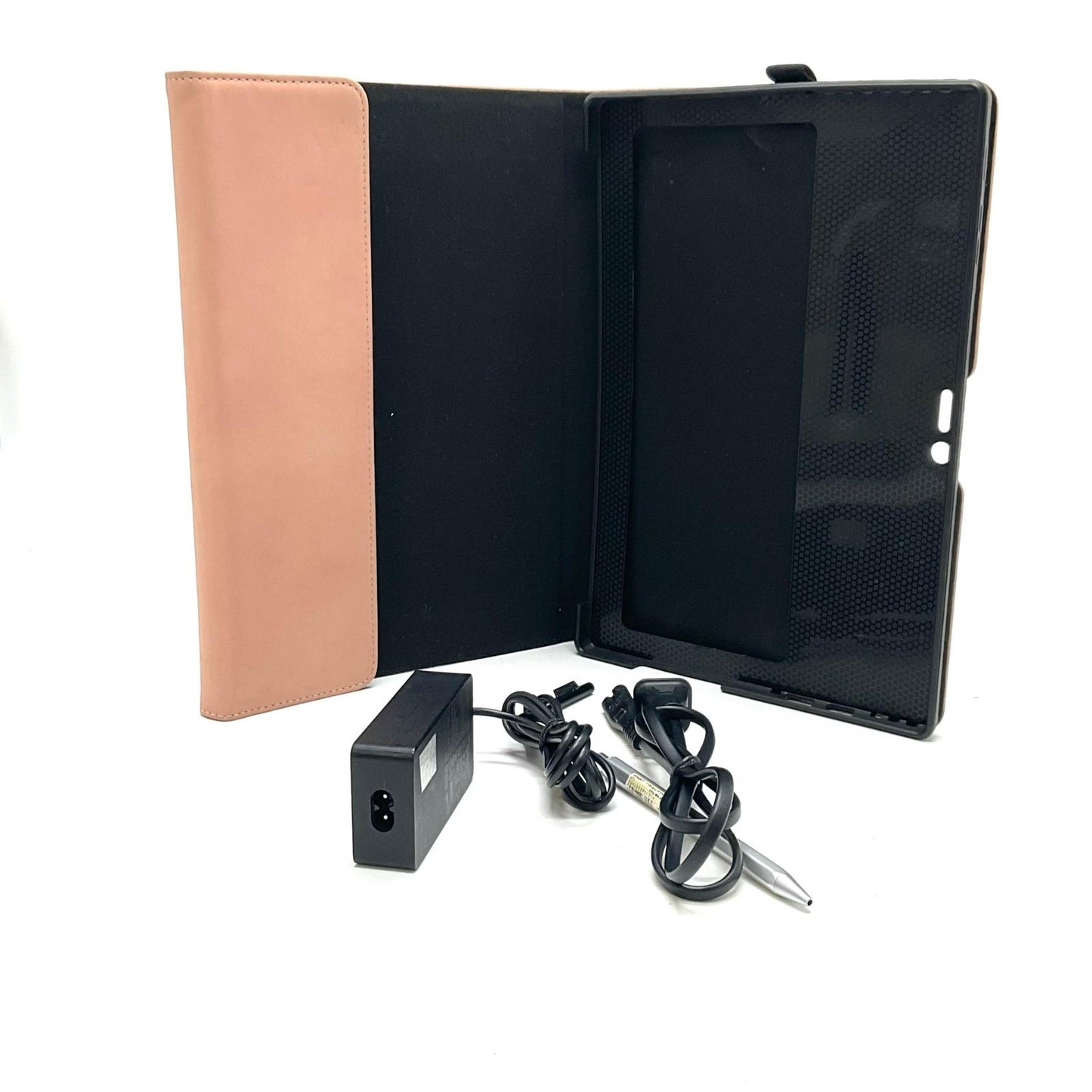 【最速発送】Microsoft Surface Pro 7+ 1960 11th Gen Intel(R) Core(TM) i5-1135G7 @ 2.40GHz 8GB M.2 SSD 128GB 79.0%【難有】