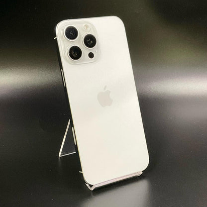 【全額返金保証】【最速発送】Apple iPhone iPhone 16 Pro Max 256GB ホワイトチタニウム au SIMフリー 美品 動作確認済 98%