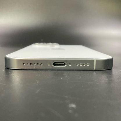 【全額返金保証】【最速発送】Apple iPhone iPhone 16 Pro Max 256GB ホワイトチタニウム au SIMフリー 美品 動作確認済 98%
