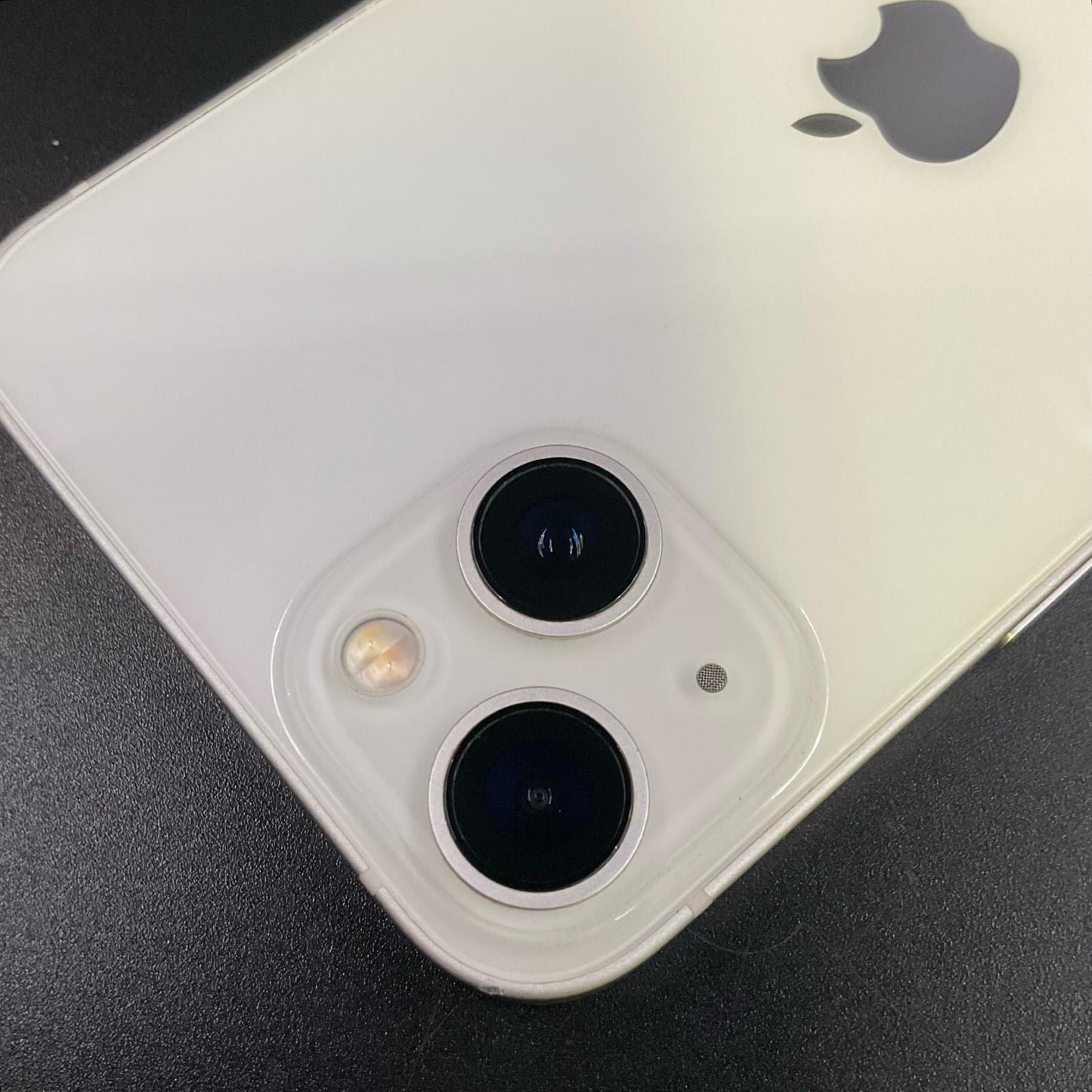 【全額返金保証】【最速発送】Apple iPhone iPhone 13 128GB スターライト au SIMフリー 白ロム 動作確認済 87%