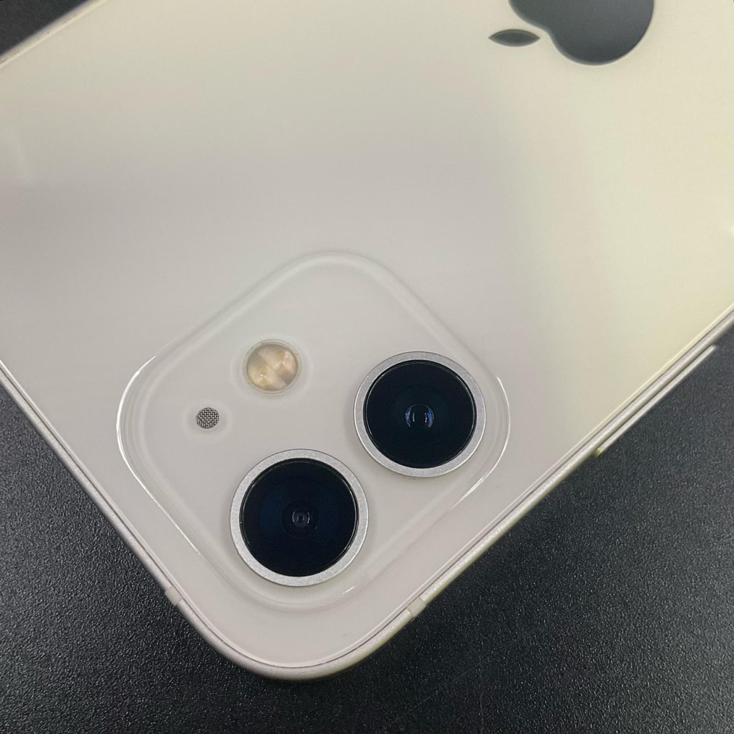 【全額返金保証】【最速発送】Apple iPhone iPhone 12 256GB ホワイト SIMフリー 白ロム 美品 動作確認済 93%