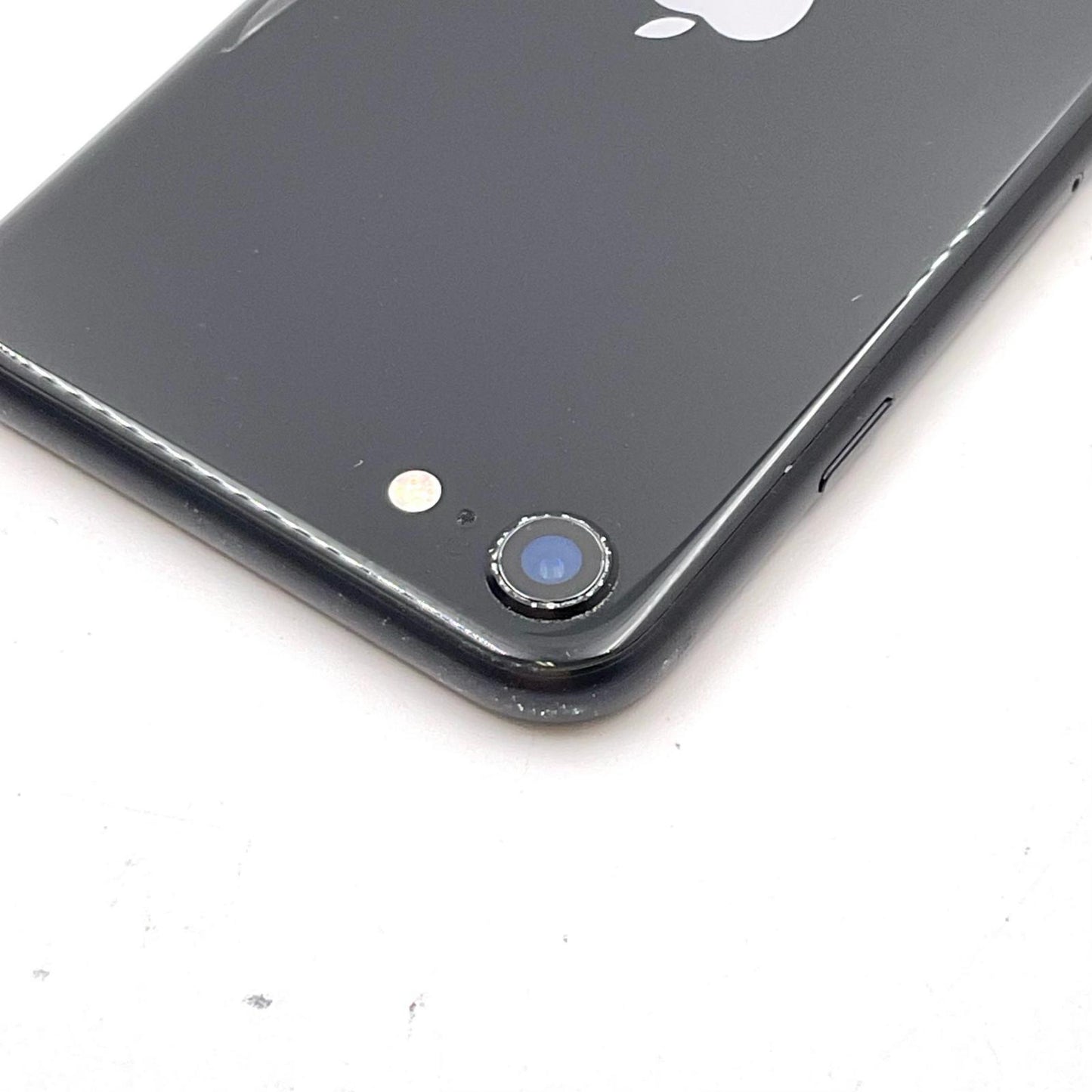 【全額返金保証】【最速発送】Apple iPhone iPhone SE（第2世代） 64GB ブラック au 白ロム 動作確認済 75%