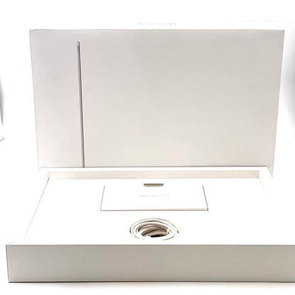 【全額返金保証】【最速発送】Apple MacBook Air 15.3インチ 2024 Apple M3 8GB SSD 256GB スターライト 99% 超美品 動作確認済