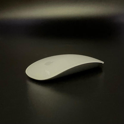 【全額返金保証】【最速発送】Apple Magic Mouse [ホワイト] MK2E3J/A 美品 動作確認済