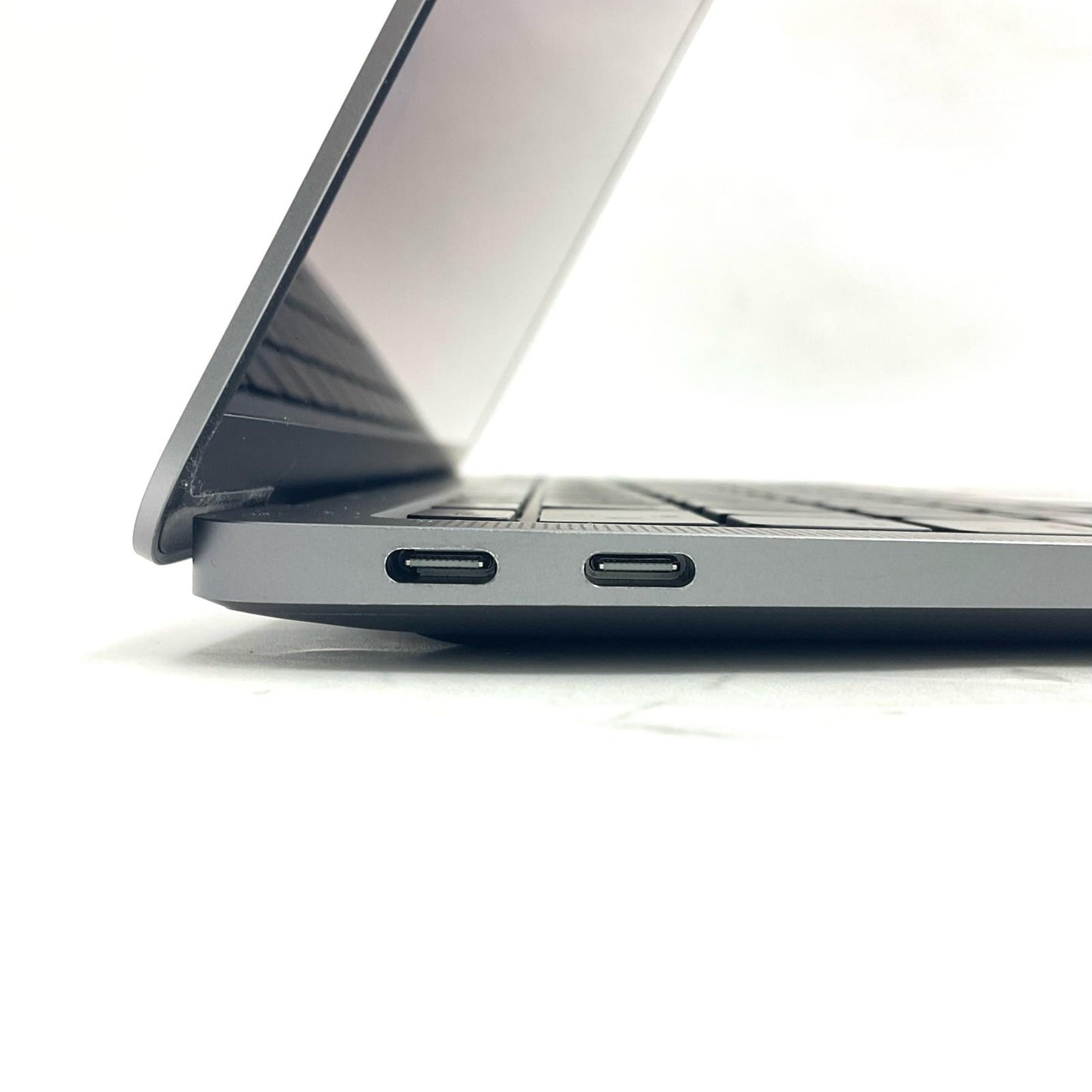 【全額返金保証】【最速発送】Apple MacBook Air 13.3インチ 2020 Apple M1 16GB SSD 256GB スペースグレイ 96% 美品 動作確認済