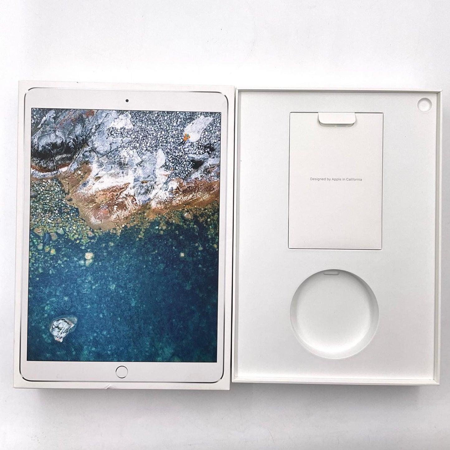 【全額返金保証】【最速発送】Apple iPad Pro 10.5インチ 64GB シルバー Wi-Fi 動作確認済