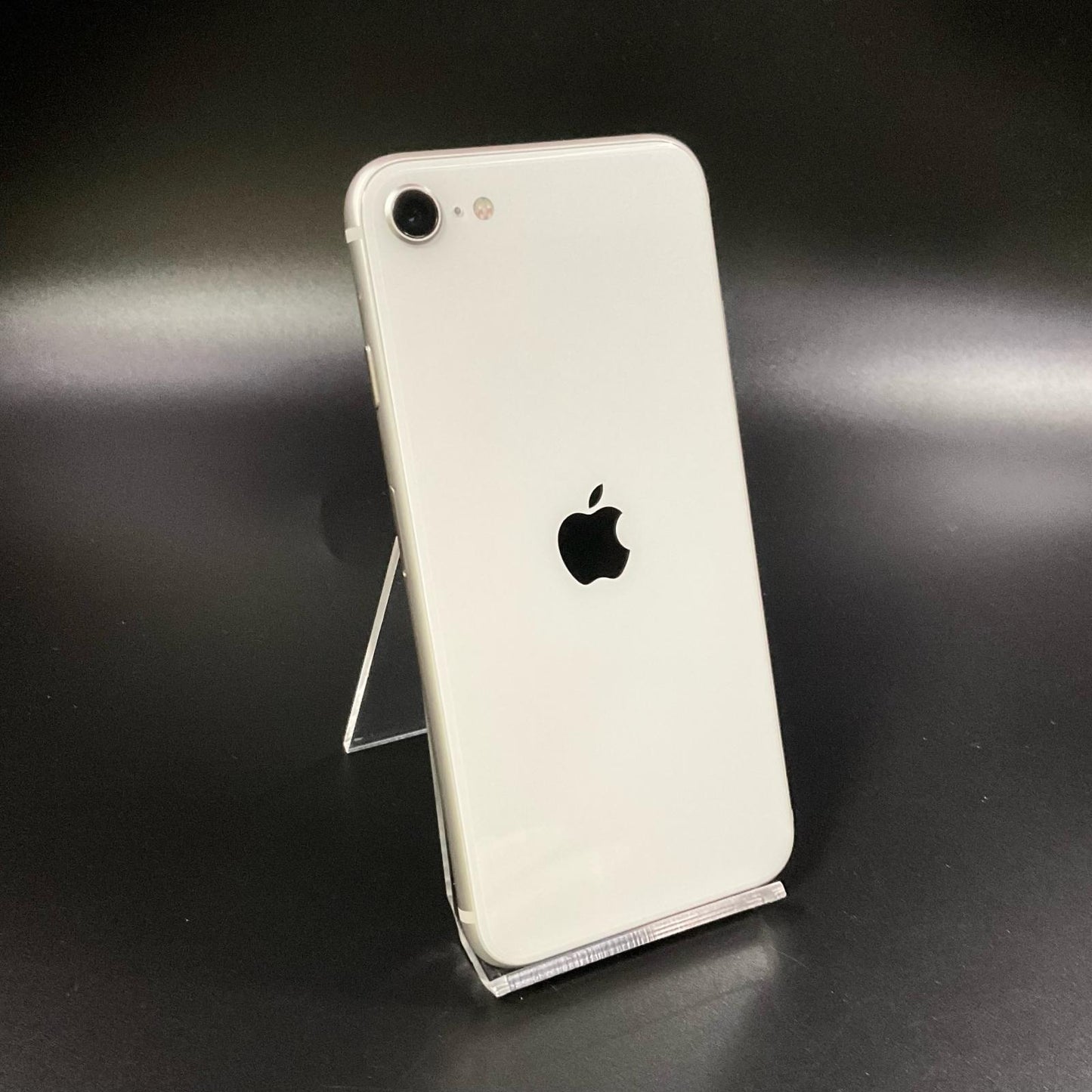 【全額返金保証】【最速発送】Apple iPhone iPhone SE（第3世代） 64GB スターライト docomo SIMフリー 動作確認済 79%