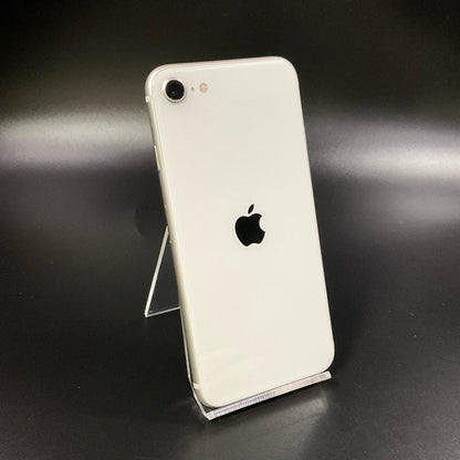 【全額返金保証】【最速発送】Apple iPhone iPhone SE（第3世代） 64GB スターライト docomo SIMフリー 動作確認済 79%