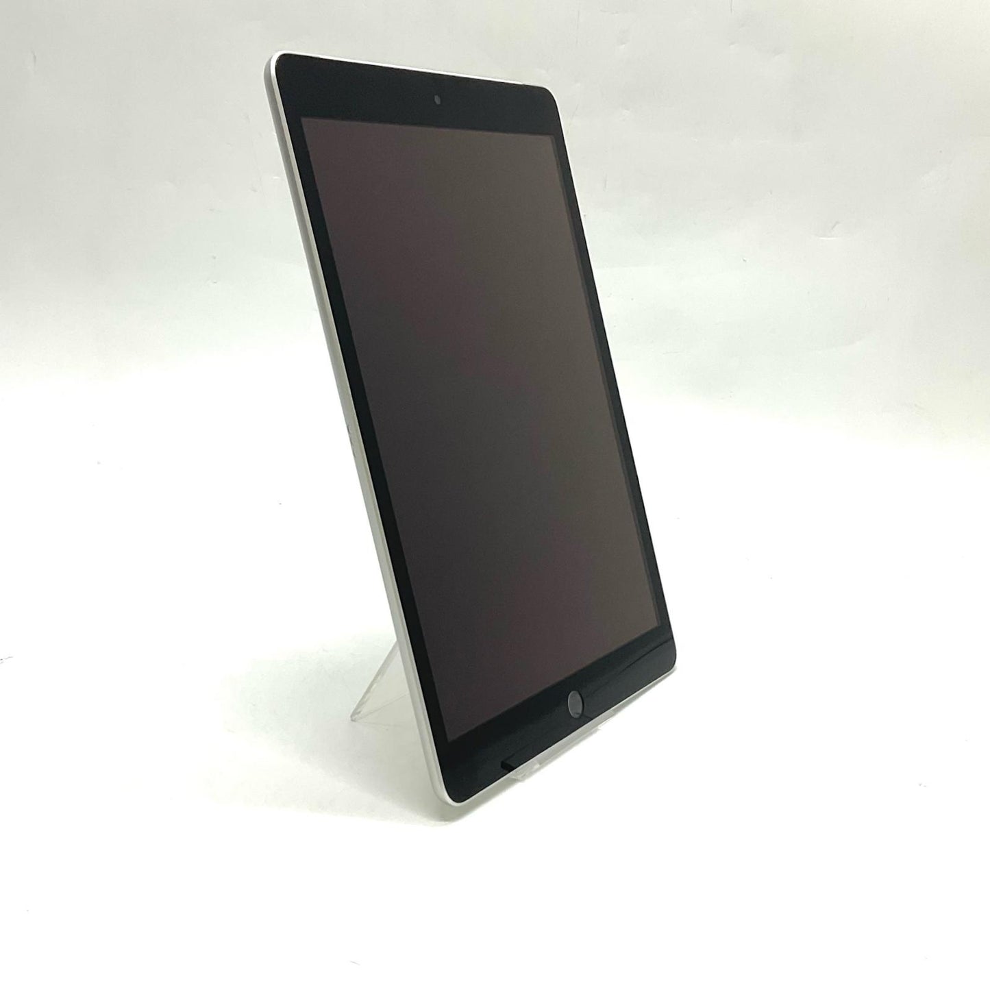 【全額返金保証】【最速発送】Apple iPad iPad 10.2インチ 第9世代 256GB シルバー WiFi+Cellular docomo 白ロム 動作確認済