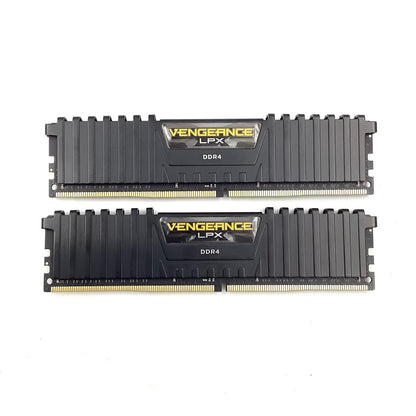 【全額返金保証】【最速発送】Corsair メモリ DDR4 PC4-24000 16GB 2枚組 CMK32GX4M2B3000C15 美品 動作確認済