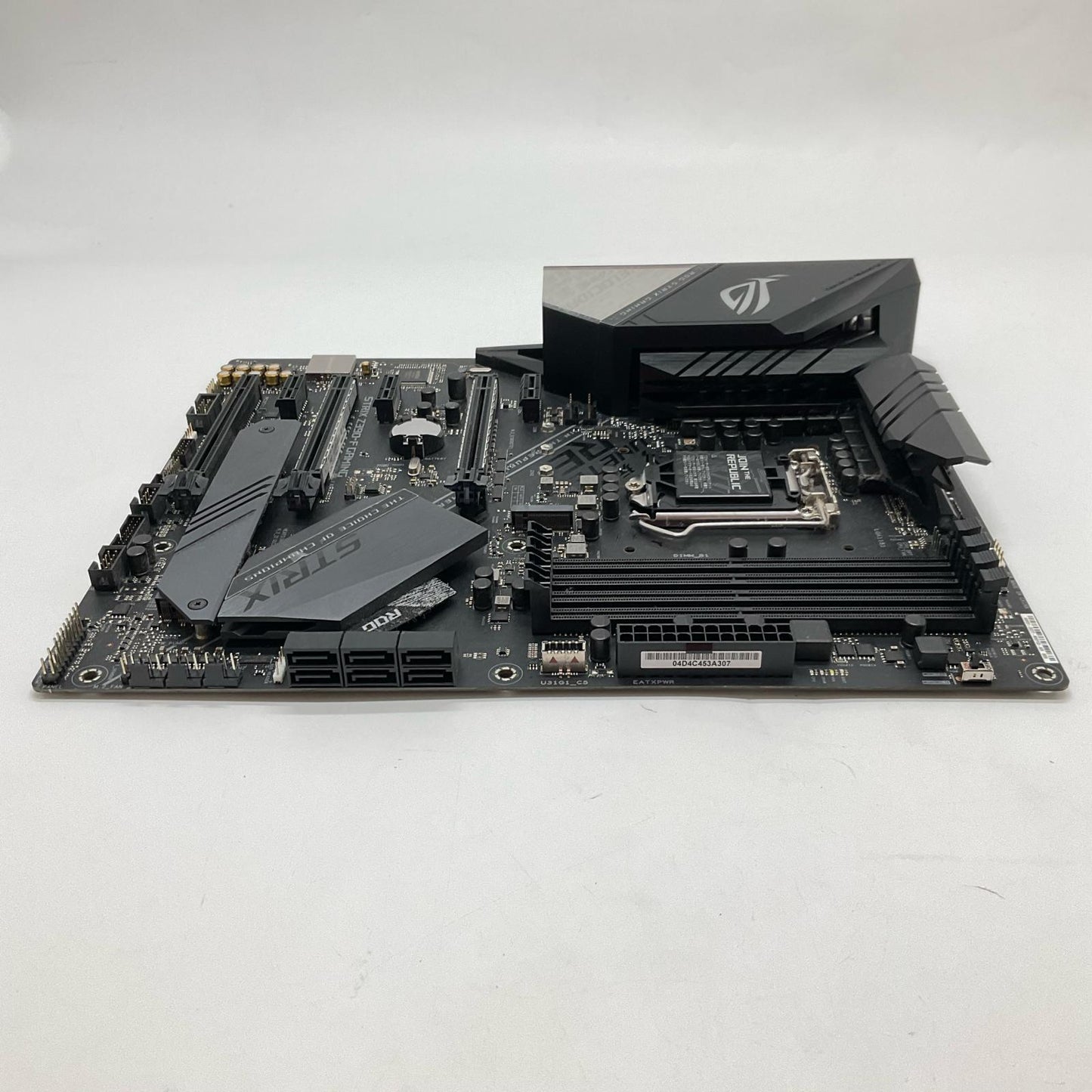 【全額返金保証】【最速発送】ASUS マザーボード ROG STRIX Z390-F GAMING 美品 動作確認済