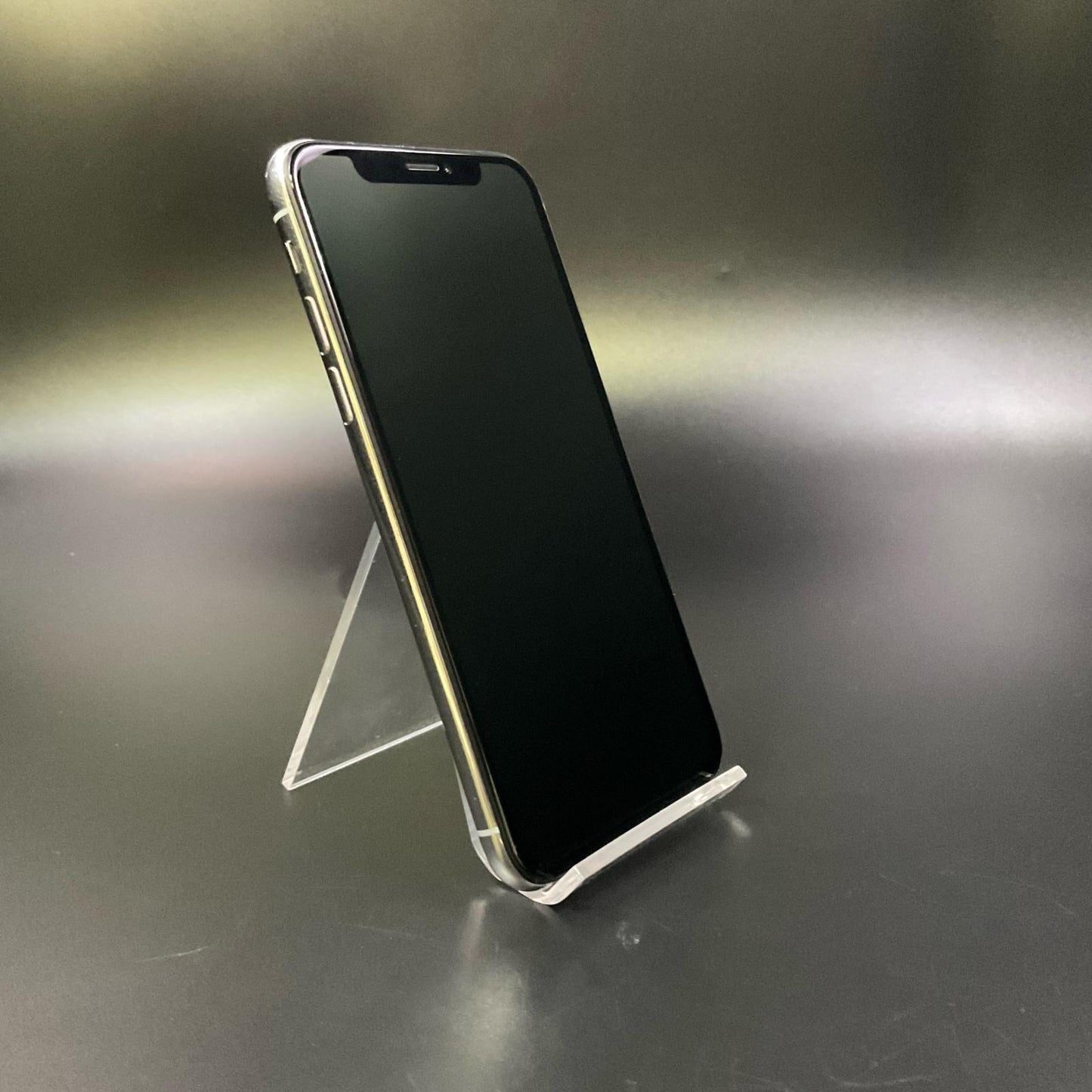 【最速発送】Apple iPhone iPhone XS 512GB シルバー docomo 白ロム【難有】 67%