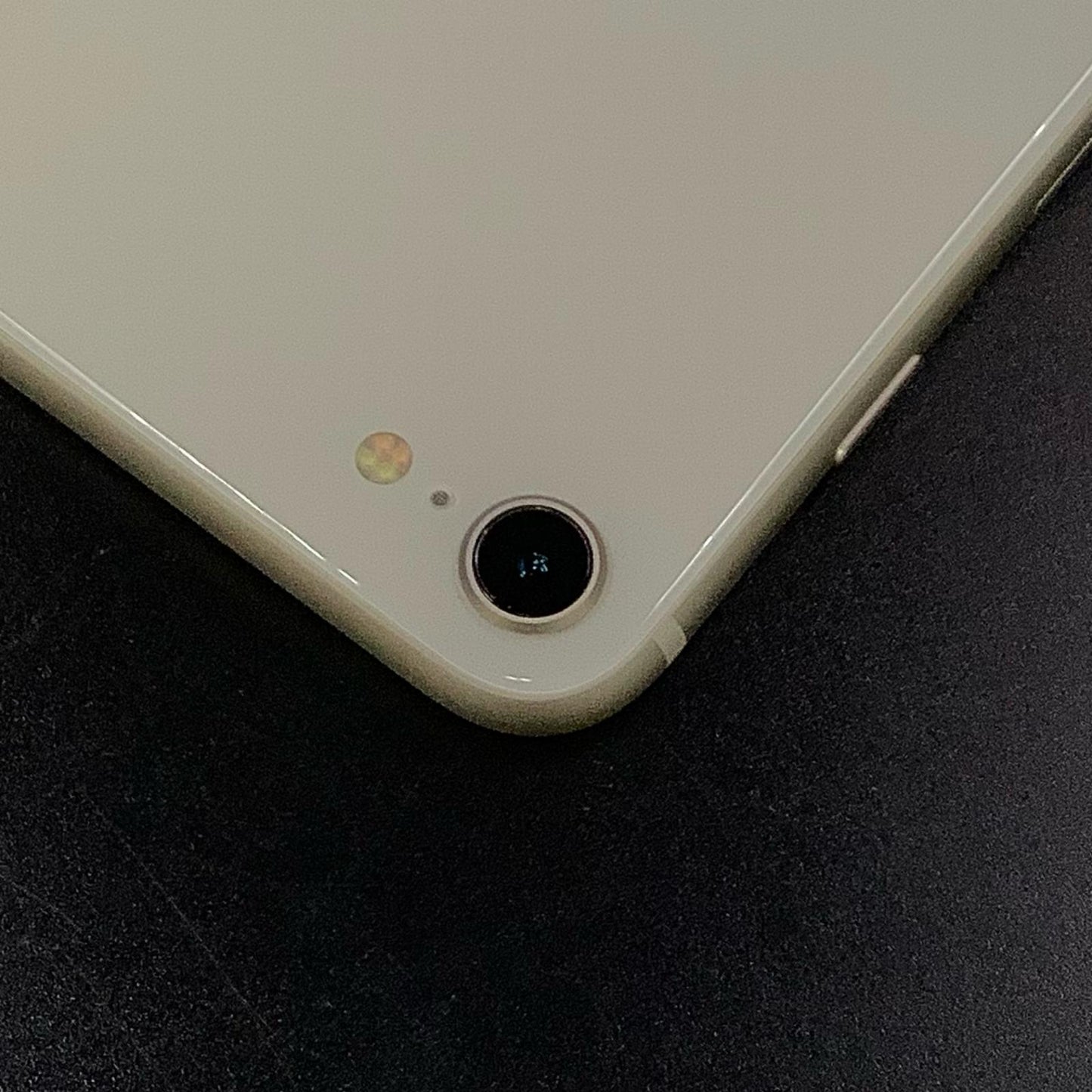 【全額返金保証】【最速発送】Apple iPhone iPhone SE（第3世代） 64GB スターライト Softbank SIMフリー 白ロム 動作確認済 92%