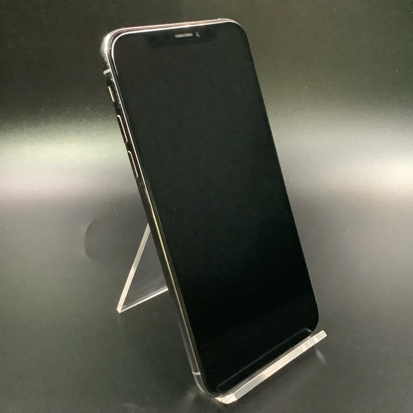 【全額返金保証】【最速発送】Apple iPhone iPhone X 64GB シルバー docomo 白ロム 動作確認済 70%
