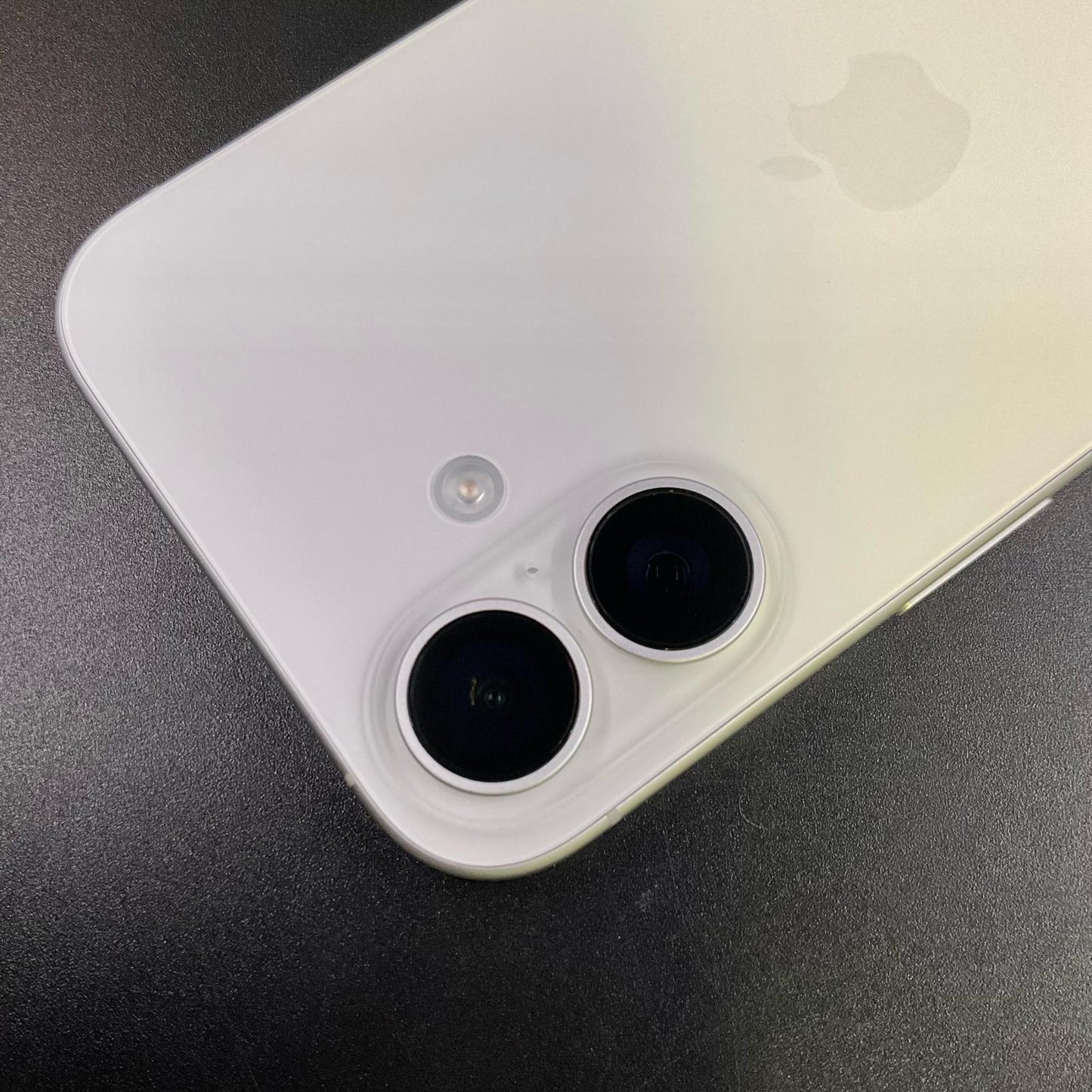 【全額返金保証】【最速発送】Apple iPhone iPhone 16 128GB ホワイト SIMフリー 白ロム 超美品 動作確認済 100%
