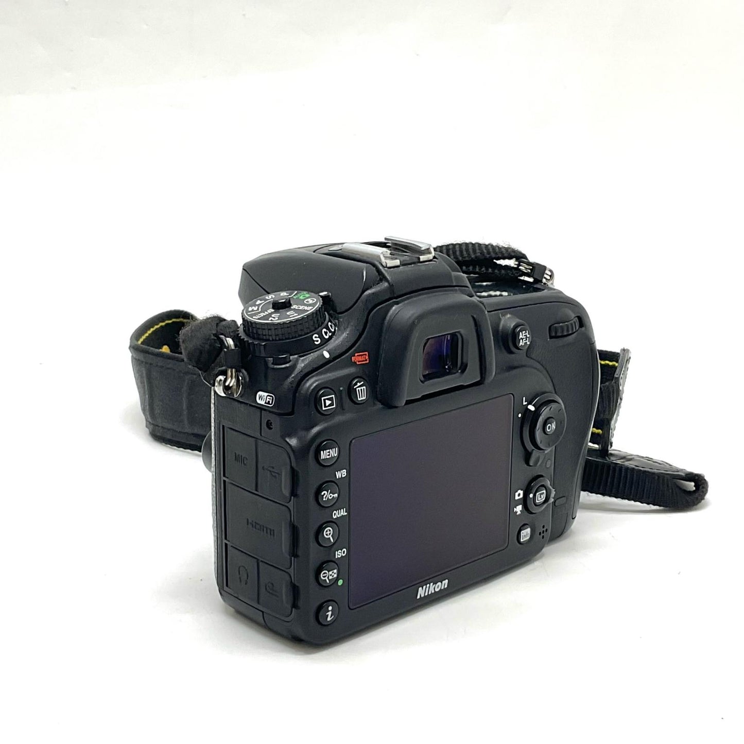 【最速発送】Nikon デジタル一眼 D7200 ボディ ブラック【難有】