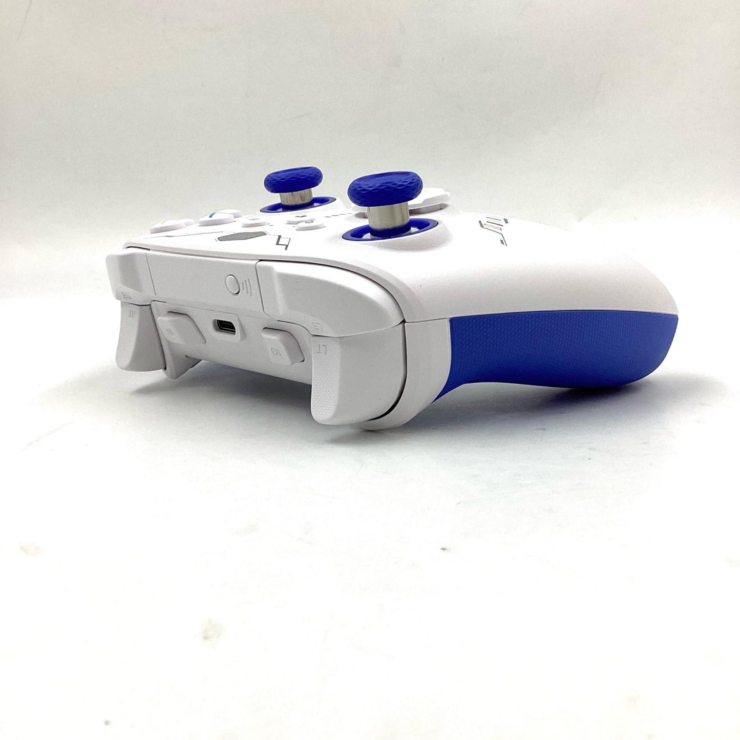 【全額返金保証】【最速発送】‎Black Shark ワイヤレスPCコントローラー RAINBOW 2SE 超美品 動作確認済
