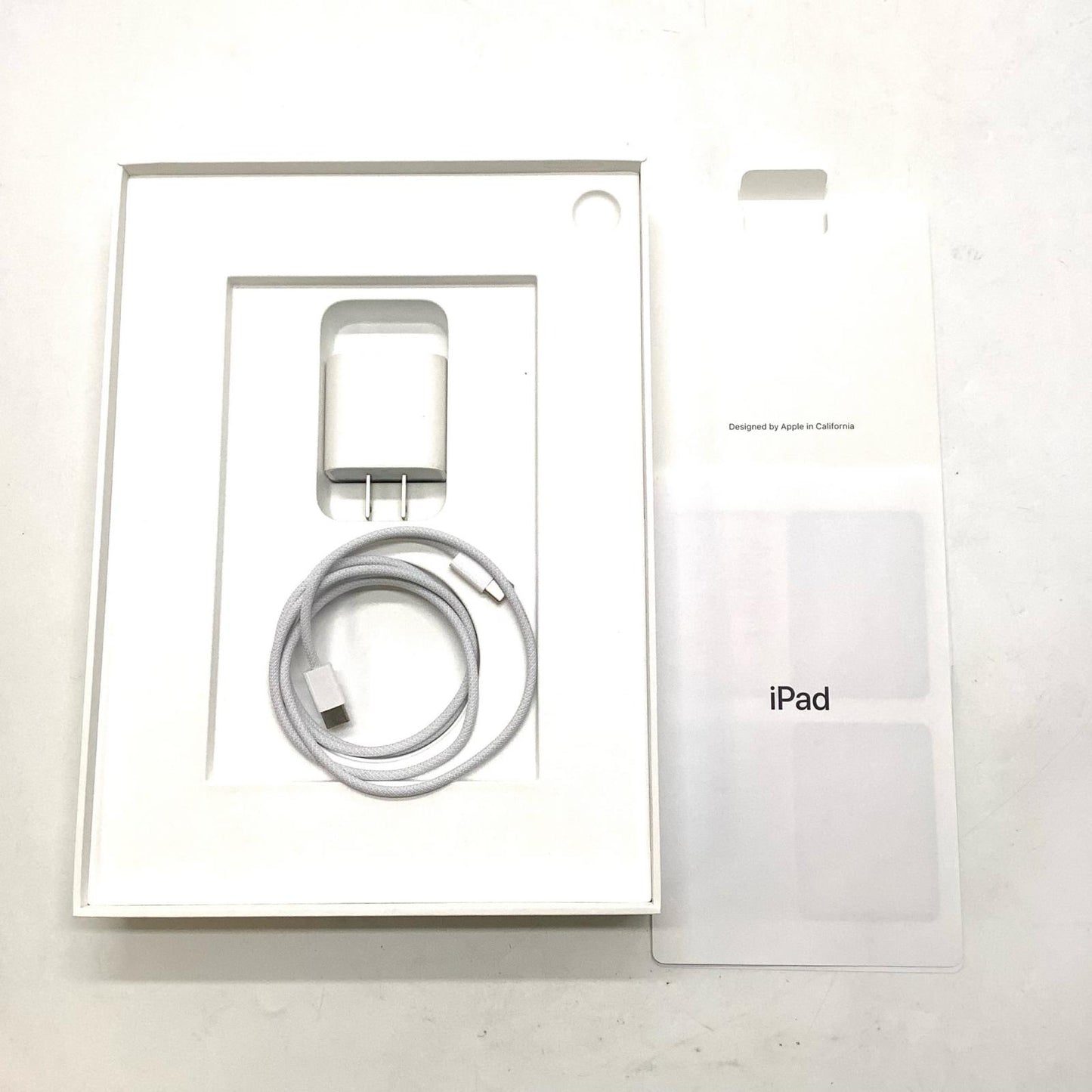 【全額返金保証】【最速発送】Apple iPad iPad A16 11インチ 128GB シルバー Wi-Fi 超美品 動作確認済