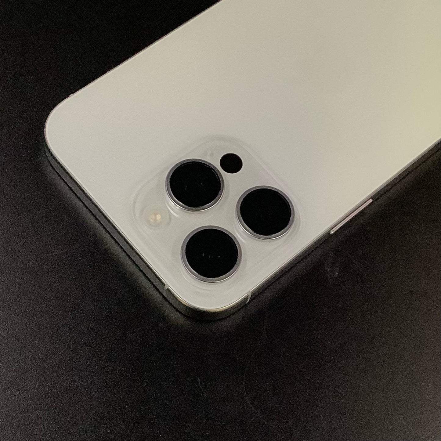【全額返金保証】【最速発送】Apple iPhone iPhone 16 Pro Max 512GB ホワイトチタニウム 楽天モバイル SIMフリー 動作確認済 100%