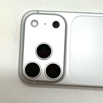 【全額返金保証】【最速発送】Apple iPhone iPhone 17 Pro 512GB シルバー au SIMフリー 白ロム 美品 動作確認済 100%