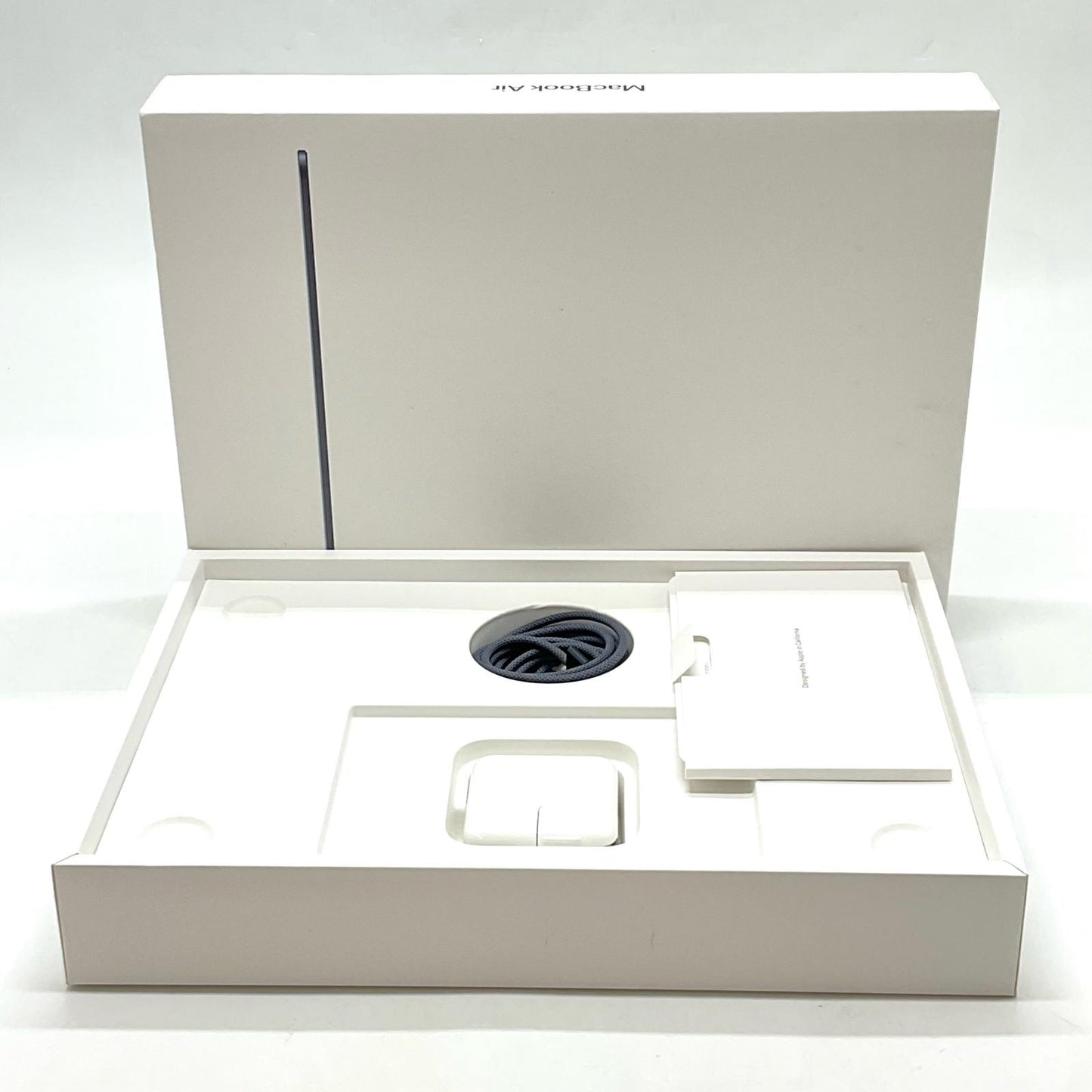 【全額返金保証】【最速発送】Apple MacBook Air 13.6インチ 2022 Apple M2 8GB SSD 256GB ミッドナイト 95.7% 動作確認済
