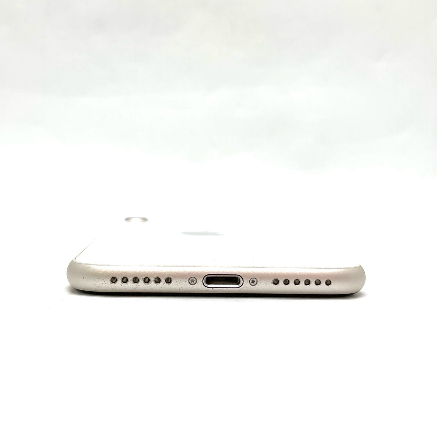 【全額返金保証】【最速発送】Apple iPhone iPhone SE（第3世代） 128GB スターライト docomo SIMフリー 白ロム 動作確認済 87%