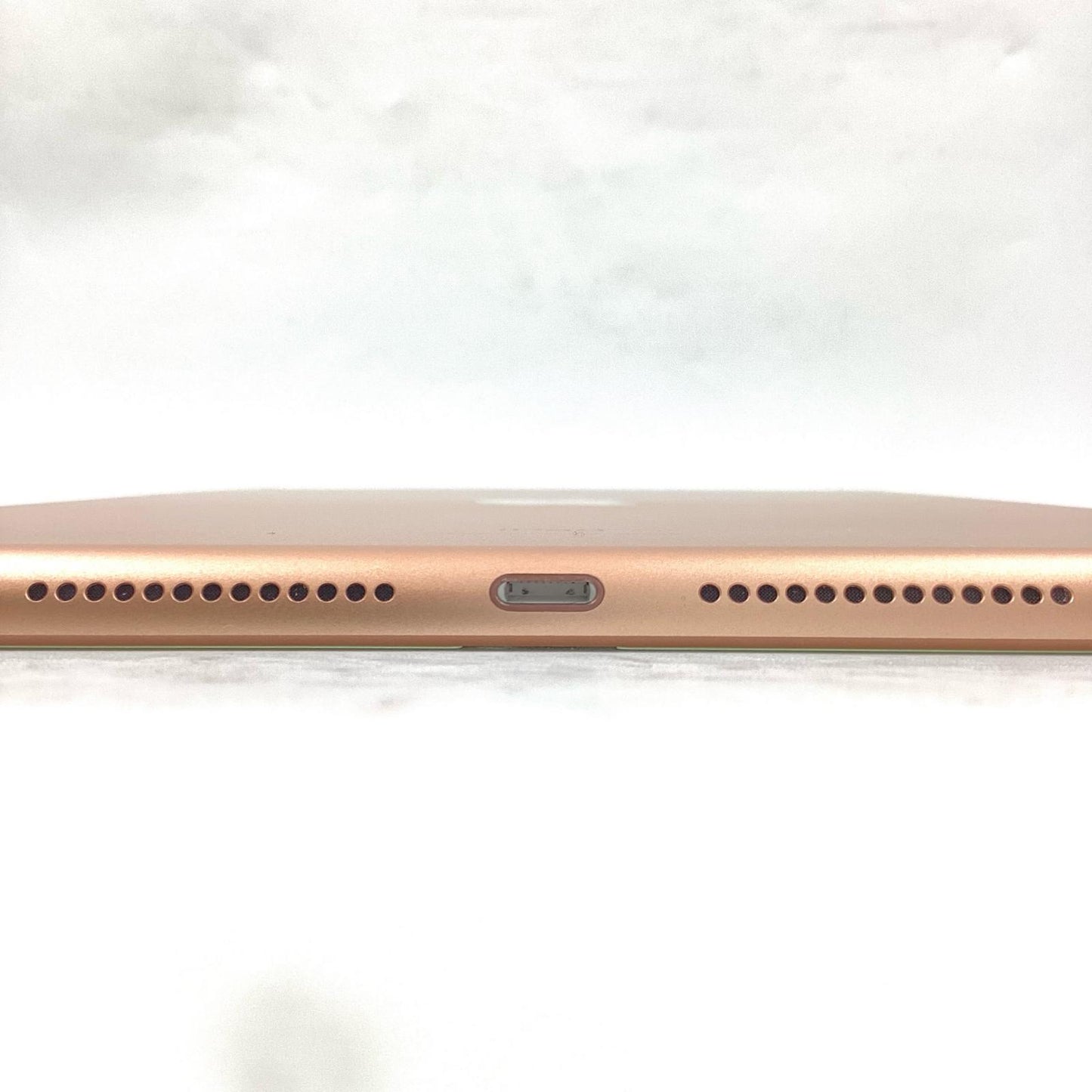【全額返金保証】【最速発送】Apple iPad iPad 10.2インチ 第8世代 32GB ゴールド WiFi+Cellular docomo 白ロム 動作確認済