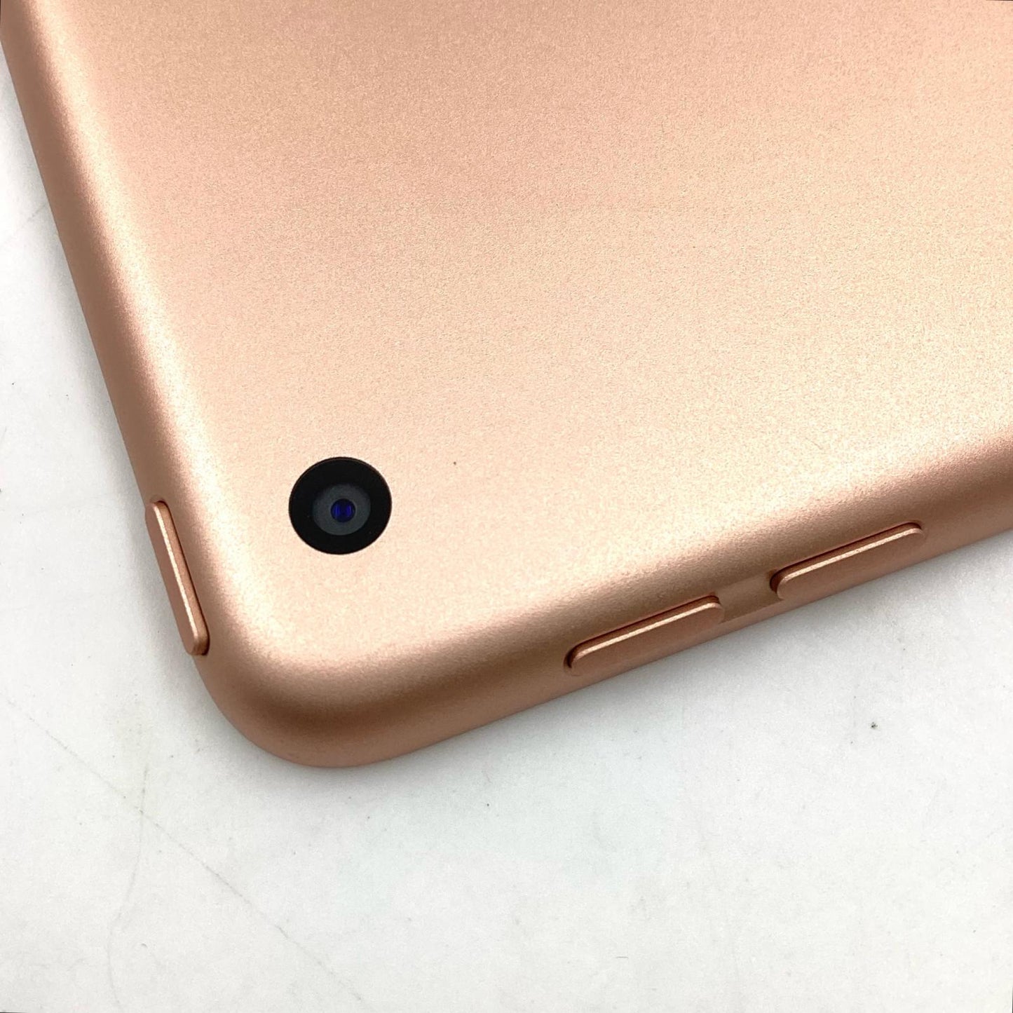 【全額返金保証】【最速発送】Apple iPad iPad 10.2インチ 第8世代 128GB ゴールド Wi-Fi 美品 動作確認済