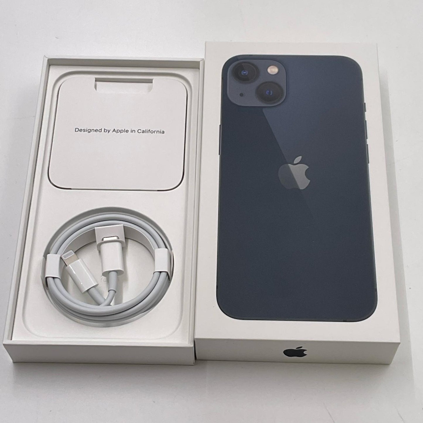 【全額返金保証】【最速発送】Apple iPhone iPhone 13 128GB ミッドナイト docomo SIMフリー 白ロム 動作確認済 88%
