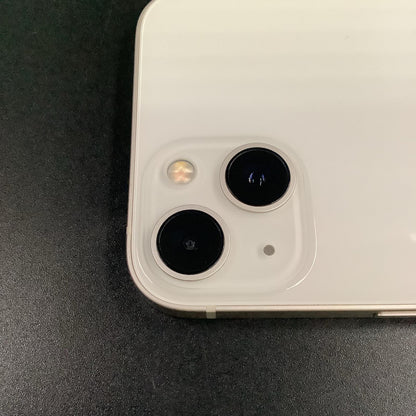 【全額返金保証】【最速発送】Apple iPhone iPhone 13 128GB スターライト docomo SIMフリー 白ロム 美品 動作確認済 86%