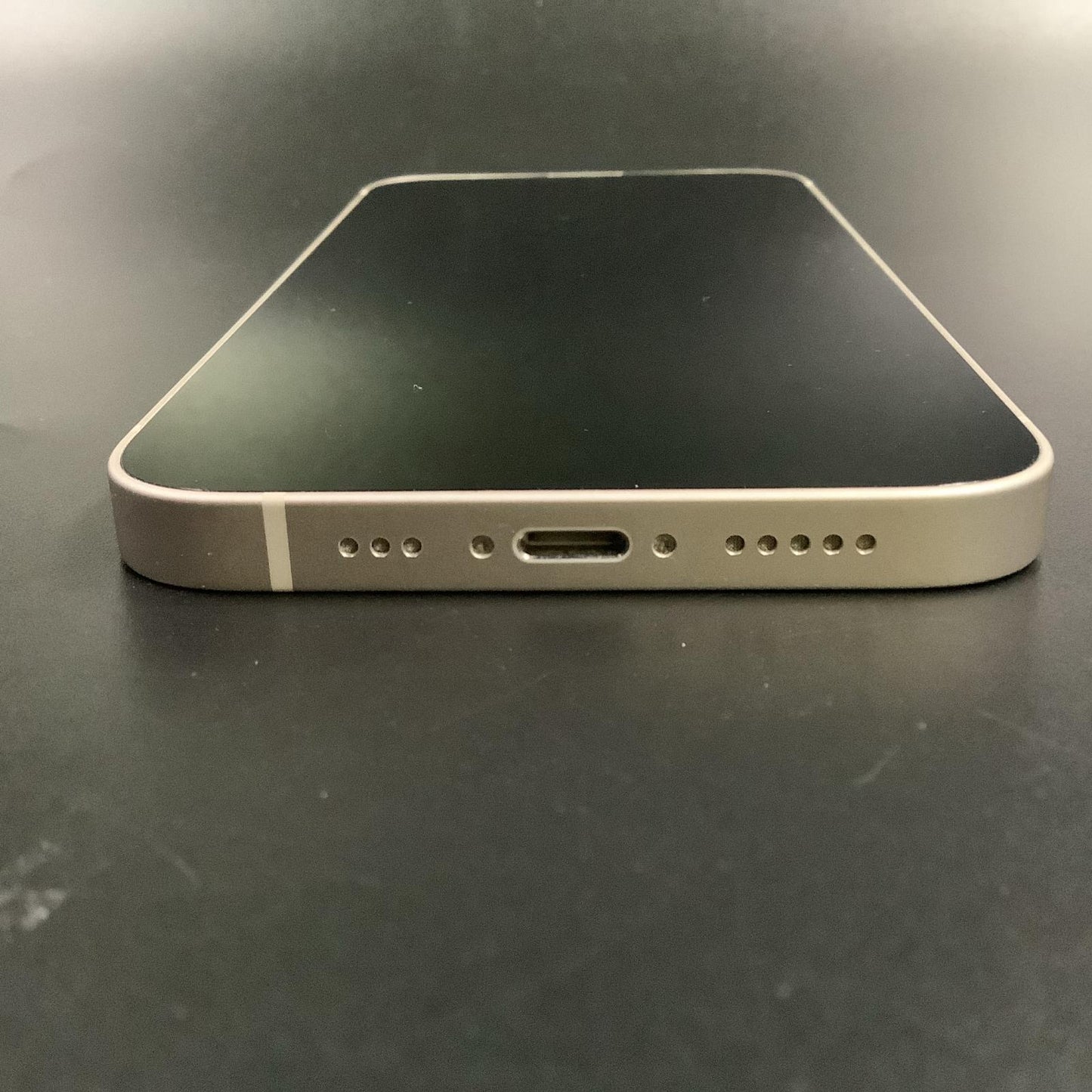 【全額返金保証】【最速発送】Apple iPhone iPhone 13 128GB スターライト docomo SIMフリー 白ロム 美品 動作確認済 86%