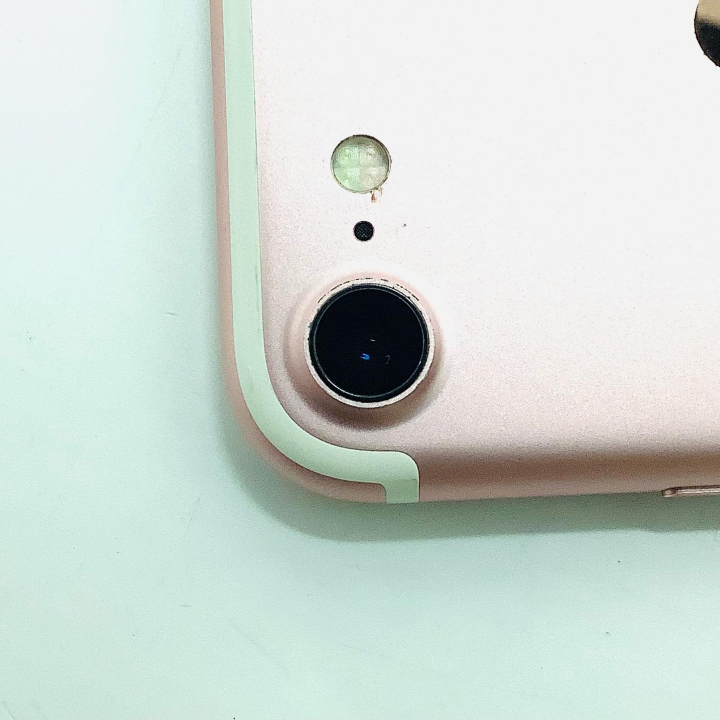 【全額返金保証】【最速発送】Apple iPhone iPhone 7 128GB ローズゴールド 動作確認済 79%