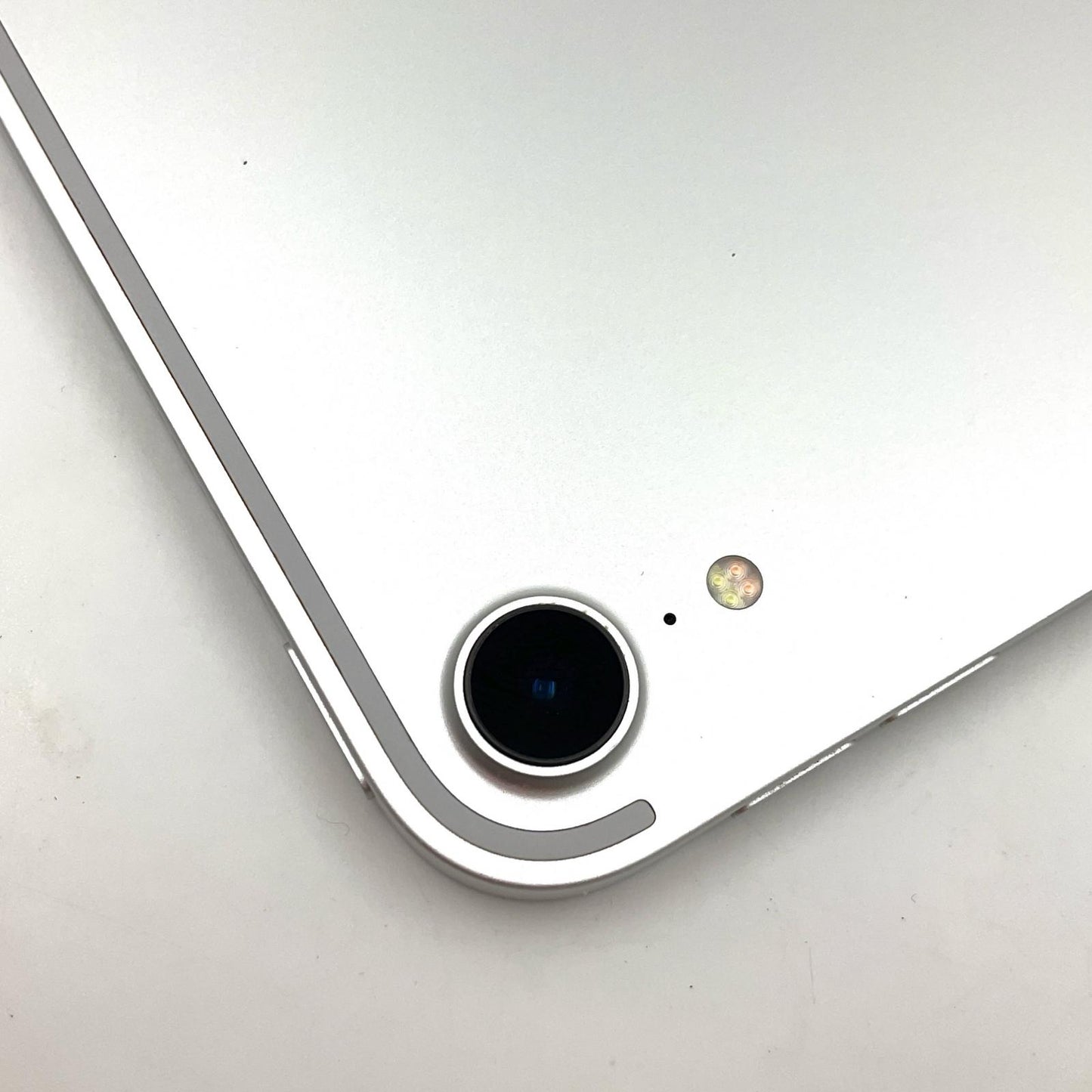 【全額返金保証】【最速発送】Apple iPad Pro 11インチ 512GB シルバー Wi-Fi 美品 動作確認済