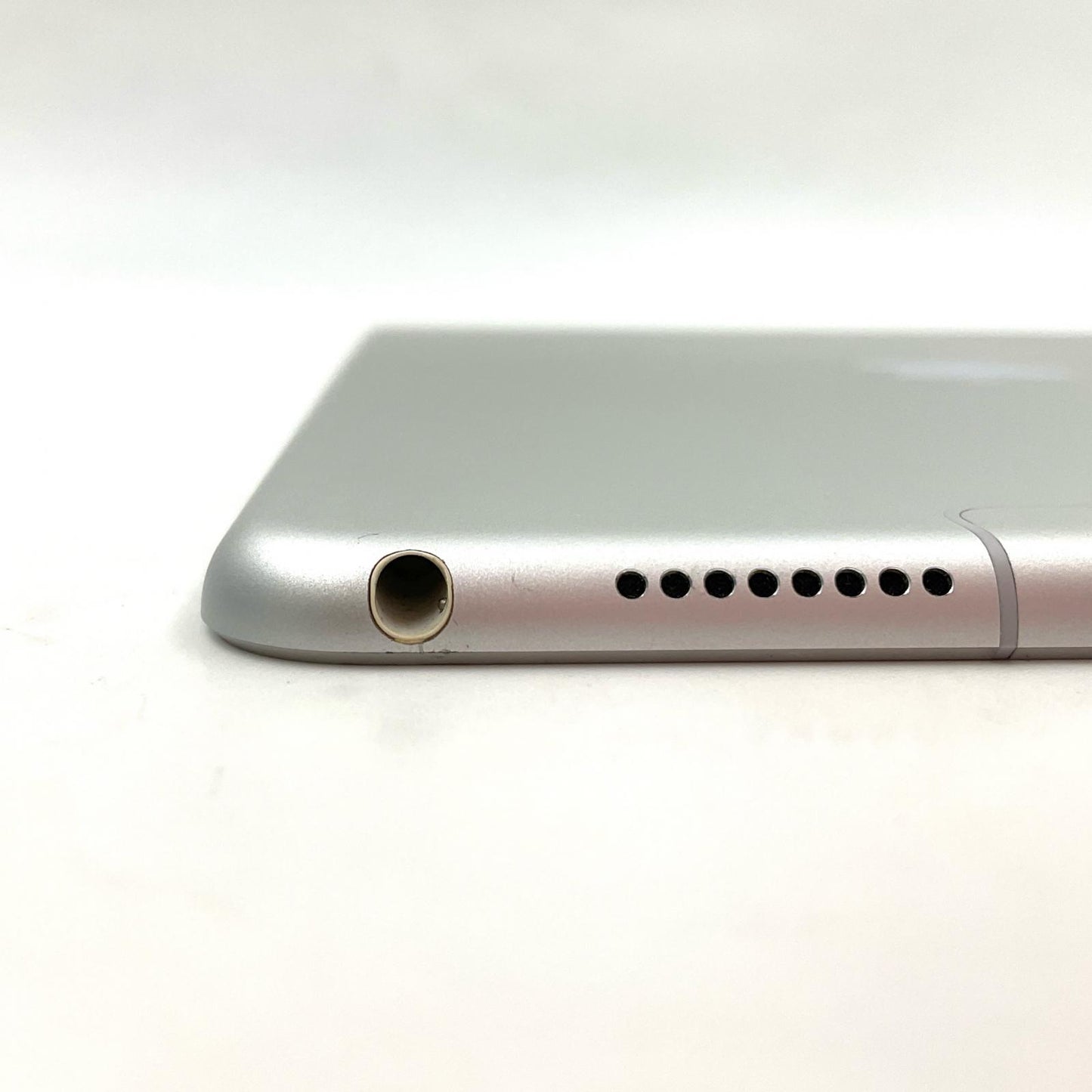 【全額返金保証】【最速発送】Apple iPad Pro 10.5インチ 64GB シルバー WiFi+Cellular Softbank 白ロム 動作確認済