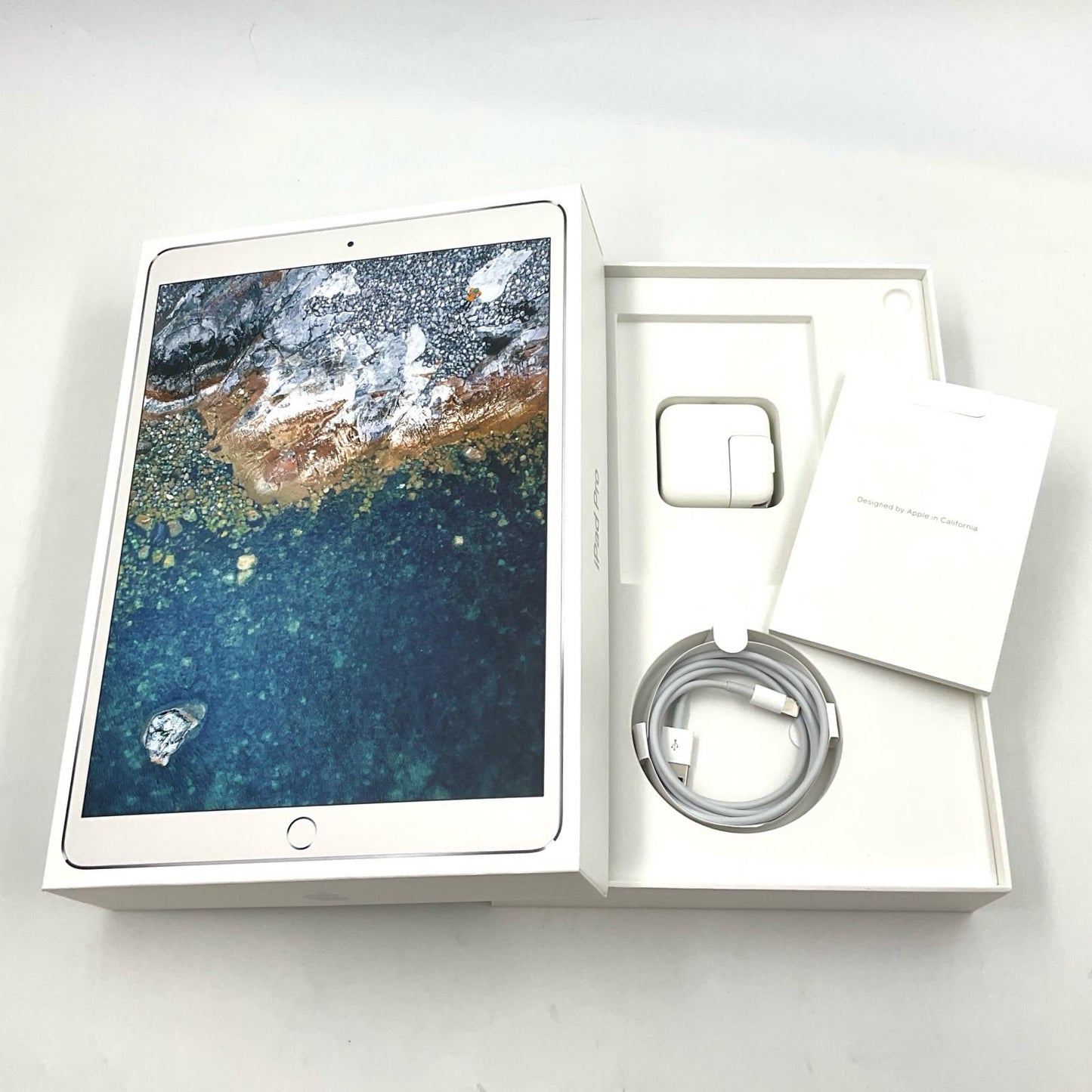 【全額返金保証】【最速発送】Apple iPad Pro 10.5インチ 64GB シルバー WiFi+Cellular Softbank 白ロム 動作確認済