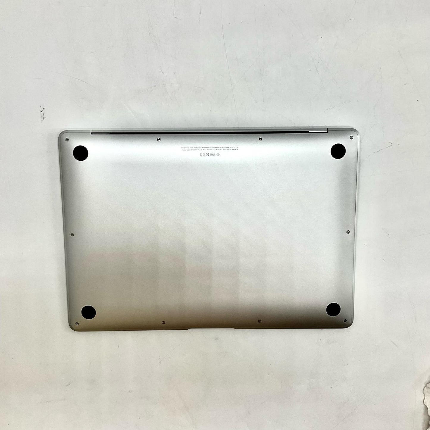 【全額返金保証】【最速発送】Apple MacBook Air 13.3インチ 2020 Apple M1 8GB SSD 512GB シルバー 100% 超美品 動作確認済