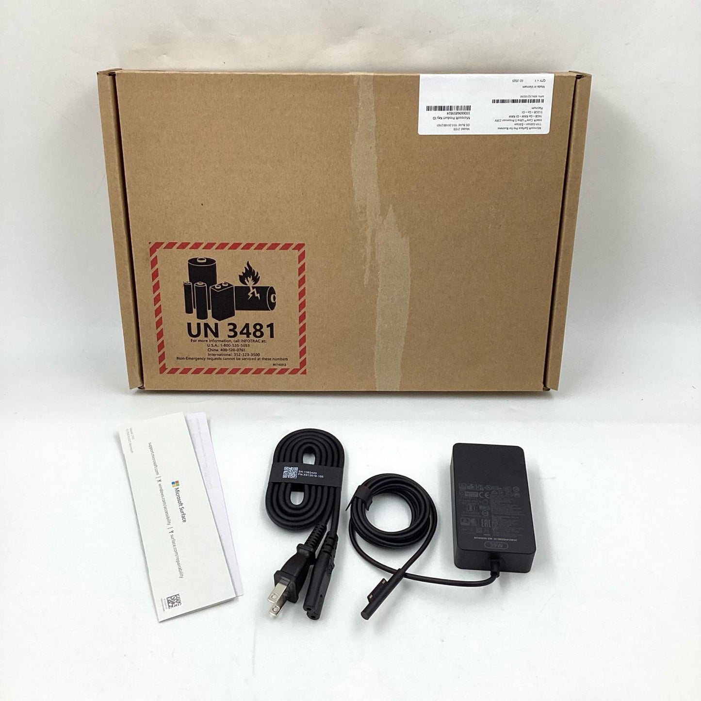 【全額返金保証】【最速発送】Microsoft Surface Pro 第11世代 EP2-20136 Intel Core Ultra 5 236V 16GB M.2 SSD 512GB 100% 超美品 動作確認済