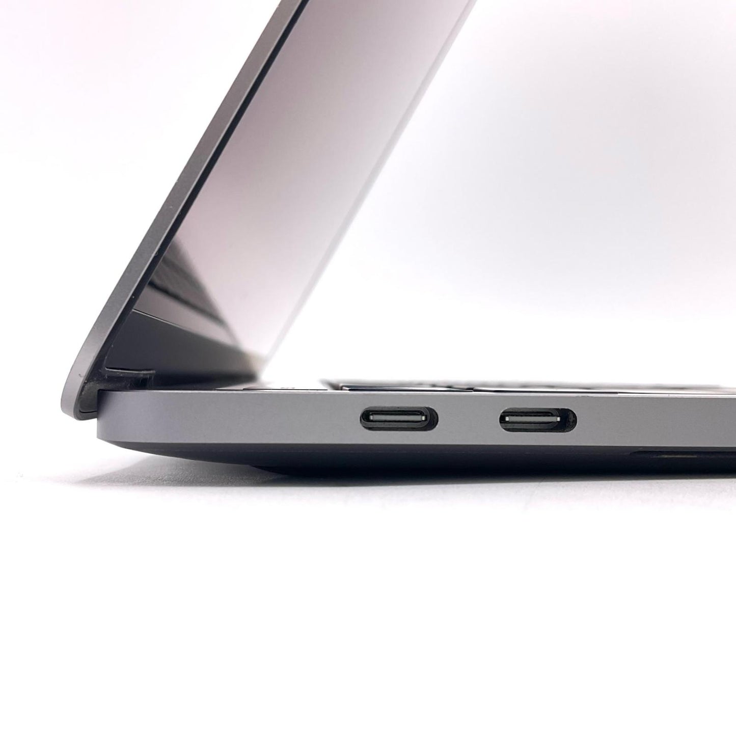 【全額返金保証】【最速発送】Apple MacBook Pro Pro 13.3インチ 2020 2GHzクアッドコア intel Core i5 16GB 1TB スペースグレイ 動作確認済