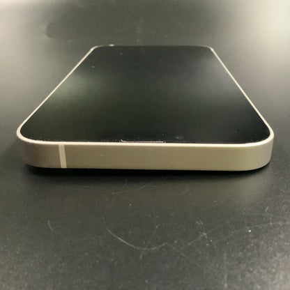 【全額返金保証】【最速発送】Apple iPhone iPhone 13 256GB スターライト docomo 白ロム 動作確認済 80%
