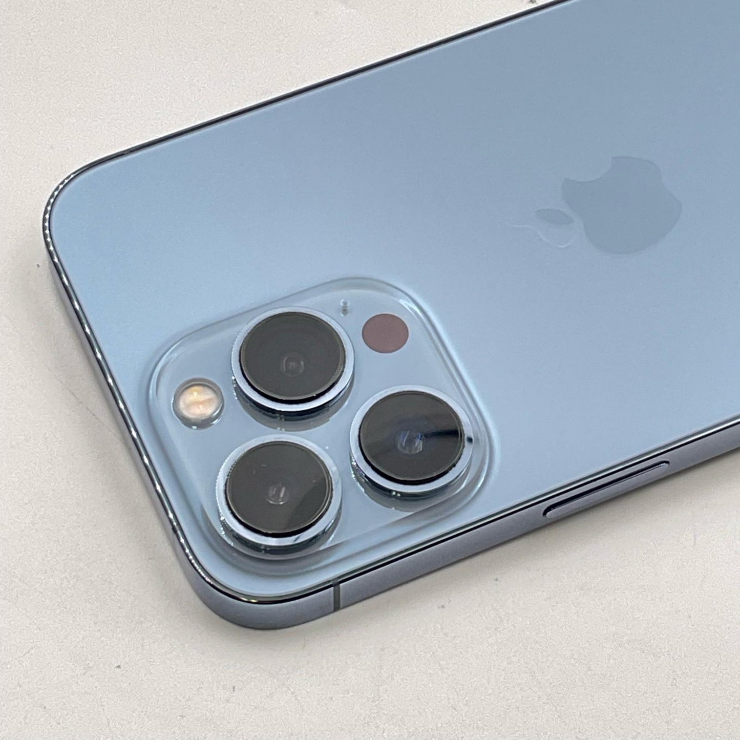 【全額返金保証】【最速発送】Apple iPhone iPhone 13 Pro 256GB シエラブルー Softbank 美品 動作確認済 85%