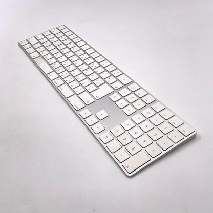 【全額返金保証】【最速発送】Apple Magic Keyboard with Numeric Keypad MQ052J/A 美品 動作確認済