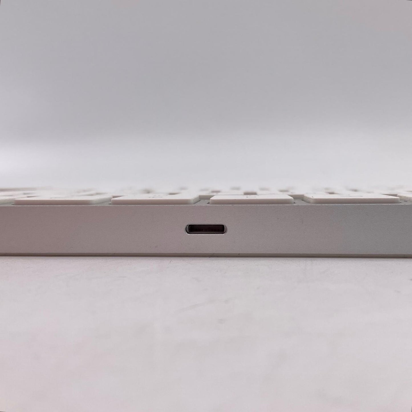 【全額返金保証】【最速発送】Apple Magic Keyboard with Numeric Keypad MQ052J/A 美品 動作確認済