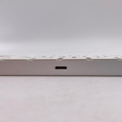【全額返金保証】【最速発送】Apple Magic Keyboard with Numeric Keypad MQ052J/A 美品 動作確認済