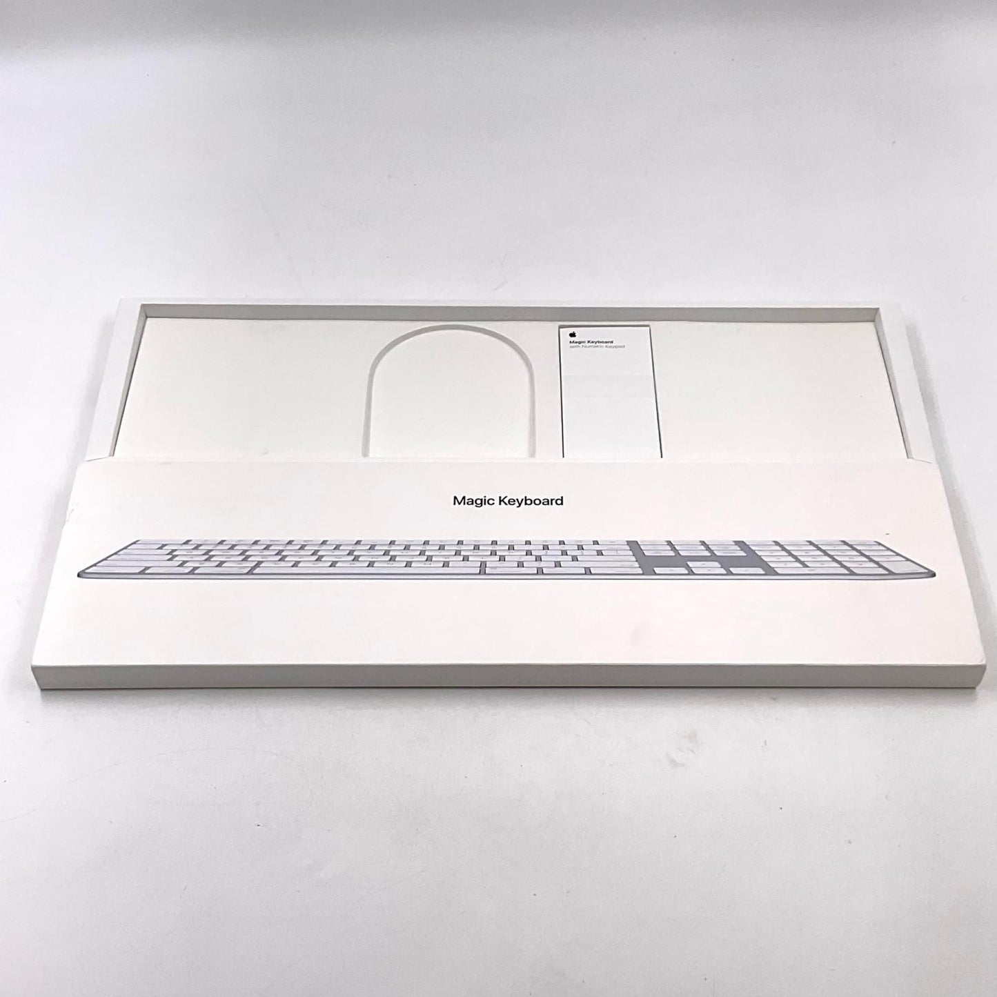 【全額返金保証】【最速発送】Apple Magic Keyboard with Numeric Keypad MQ052J/A 美品 動作確認済