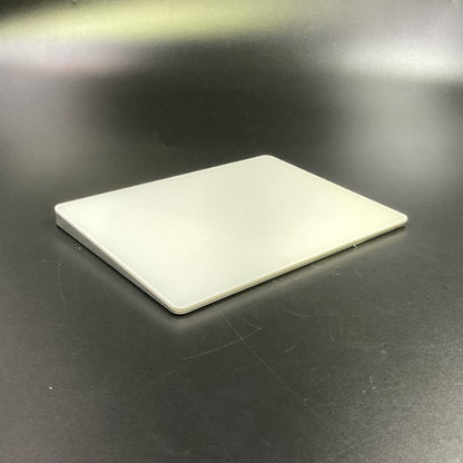 【全額返金保証】【最速発送】Apple Magic Trackpad 2 MJ2R2J/A [シルバー] A1535 動作確認済