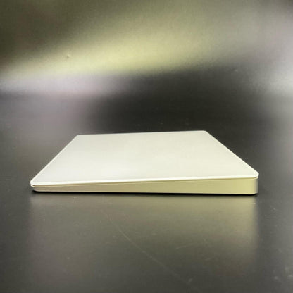【全額返金保証】【最速発送】Apple Magic Trackpad 2 MJ2R2J/A [シルバー] A1535 動作確認済