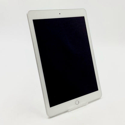 【全額返金保証】【最速発送】Apple iPad iPad 9.7インチ 第5世代 32GB シルバー Wi-Fi 動作確認済