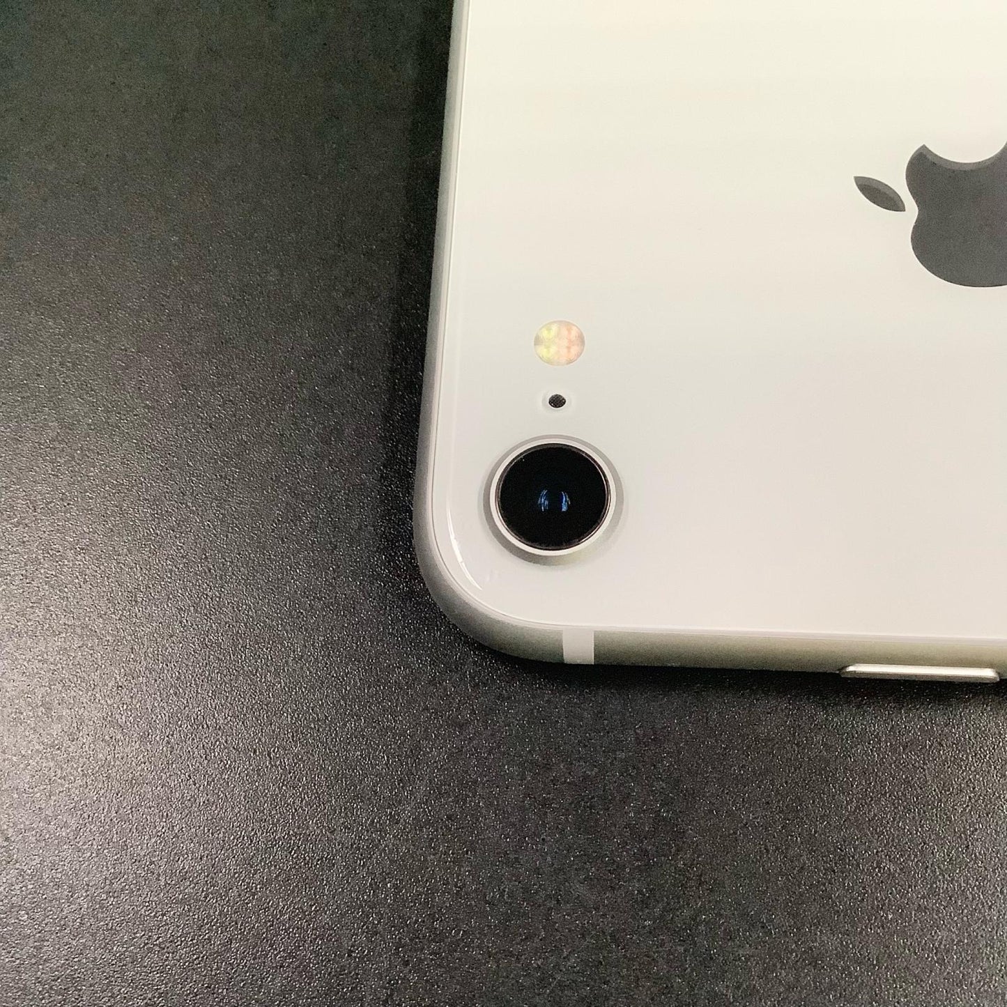【全額返金保証】【最速発送】Apple iPhone iPhone 8 64GB シルバー Softbank 白ロム 動作確認済 81%