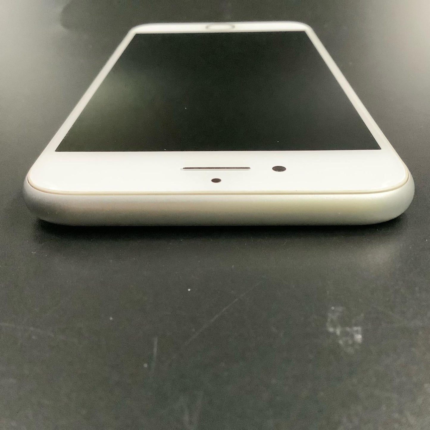 【全額返金保証】【最速発送】Apple iPhone iPhone 8 64GB シルバー Softbank 白ロム 動作確認済 81%